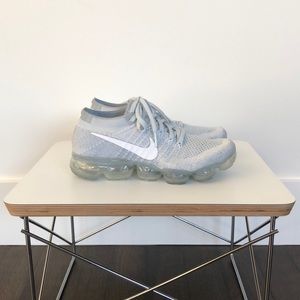 NIKE FLYKNIT Vapor MAX size 8